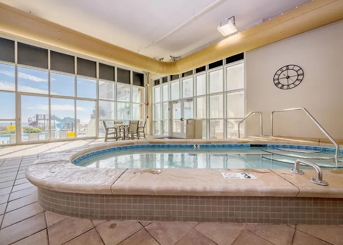 Phoenix Gulf Towers 1208 Apartment *