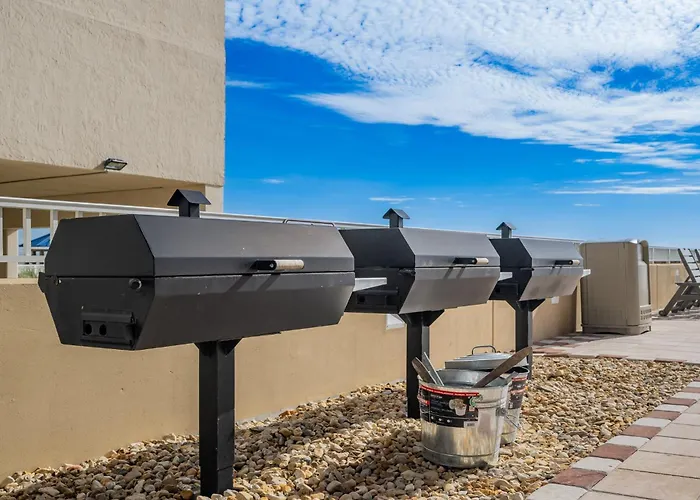 Phoenix Gulf Towers 1208
