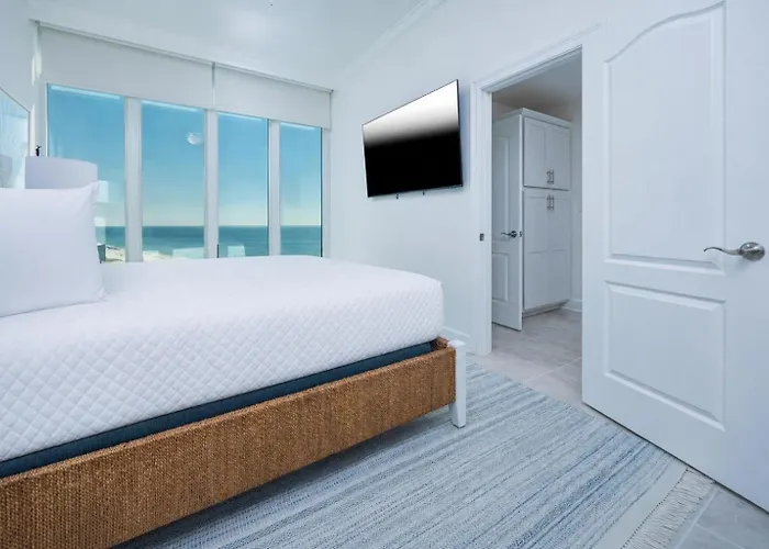 Phoenix Gulf Towers 1208 Apartment *